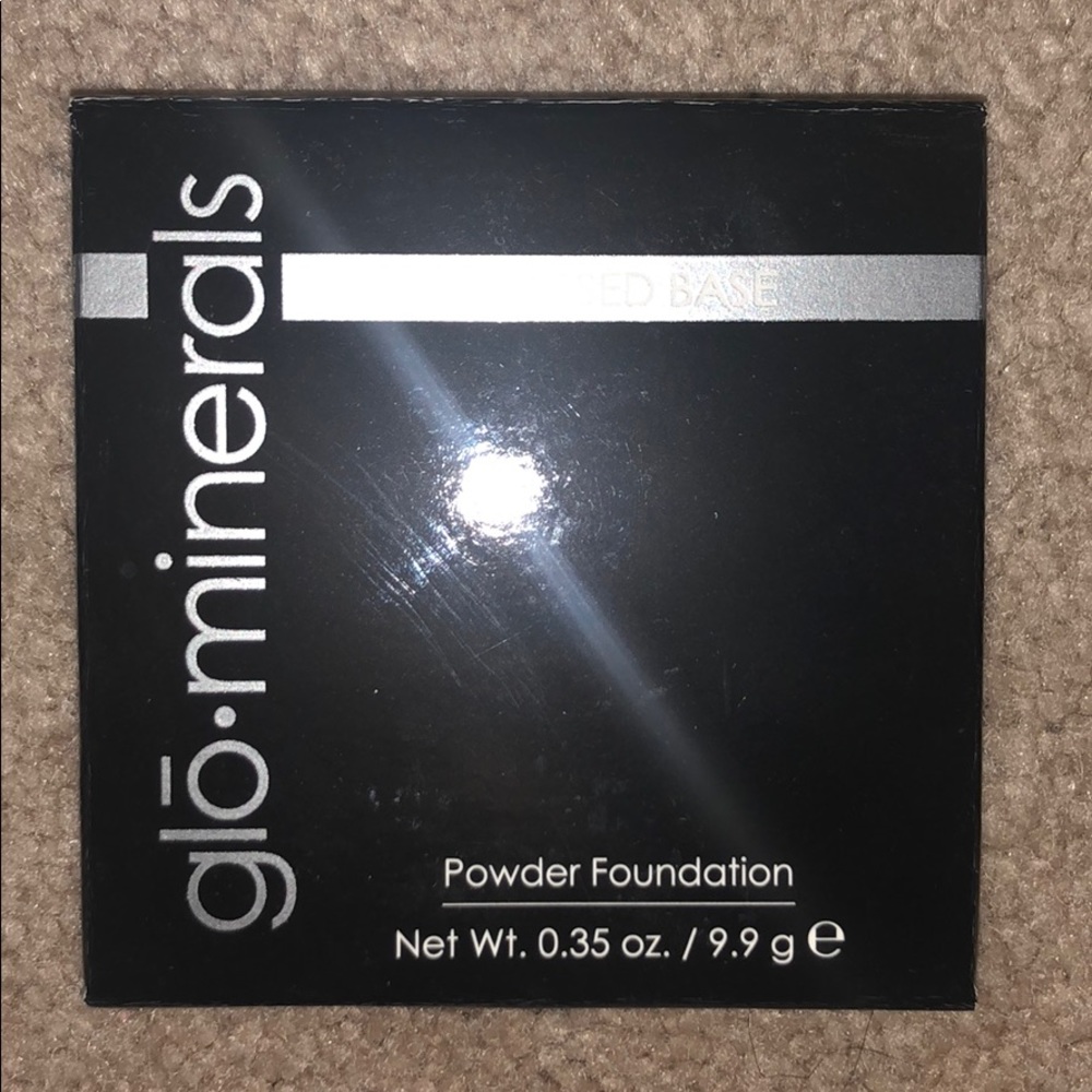 Glominerals pressed base